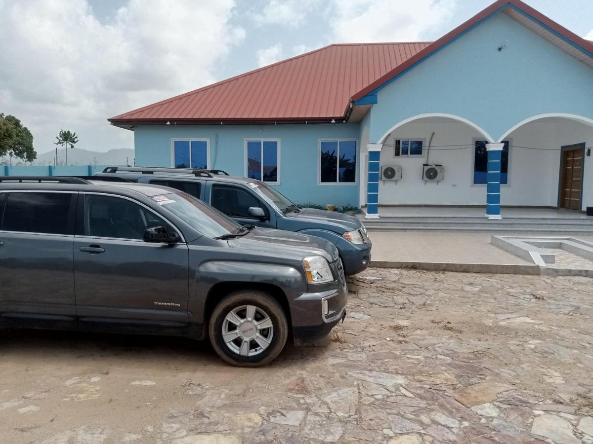 Dexxy'S Palace Hotel Koforidua Eksteriør bilde